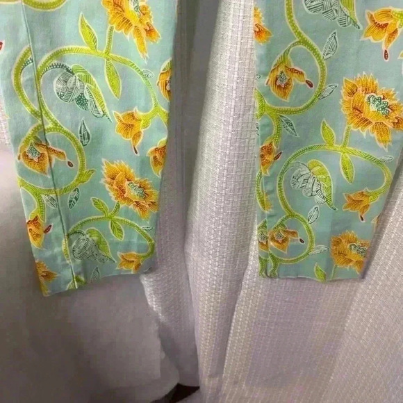 Leggiadro Women’s Size 2 Bright Floral Side Zip Ankle Pants Made In USA - Picture 10 of 15